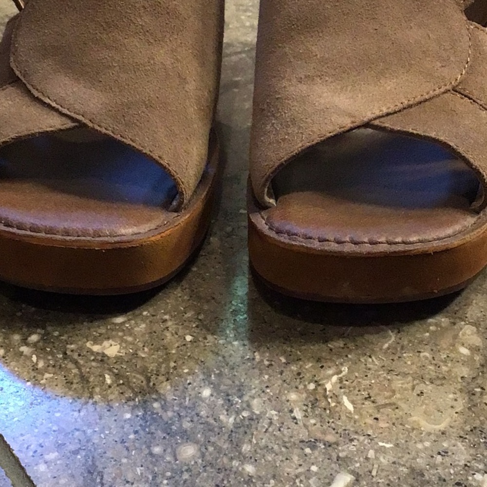 Latigo Iris tan leather sandals, 8.5 - Picture 12 of 16